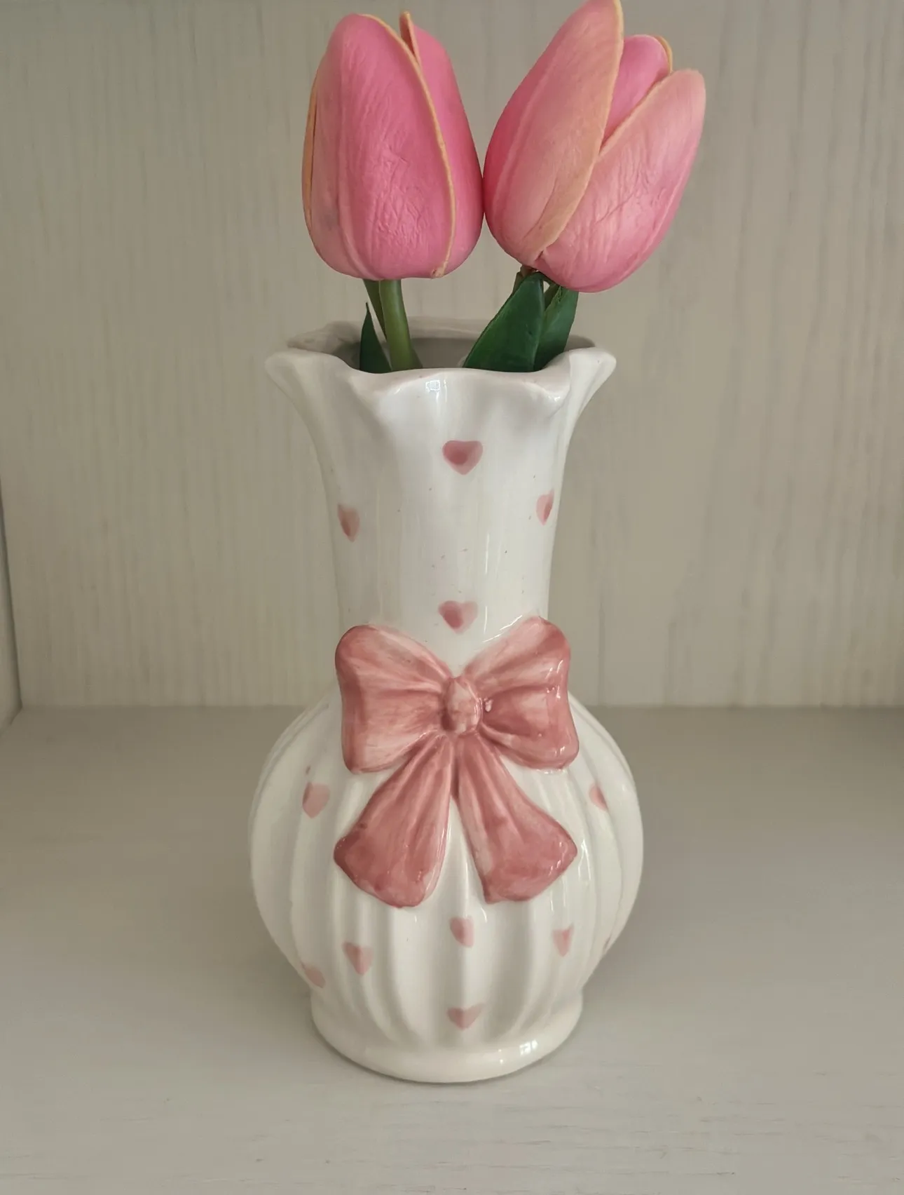 bow vase