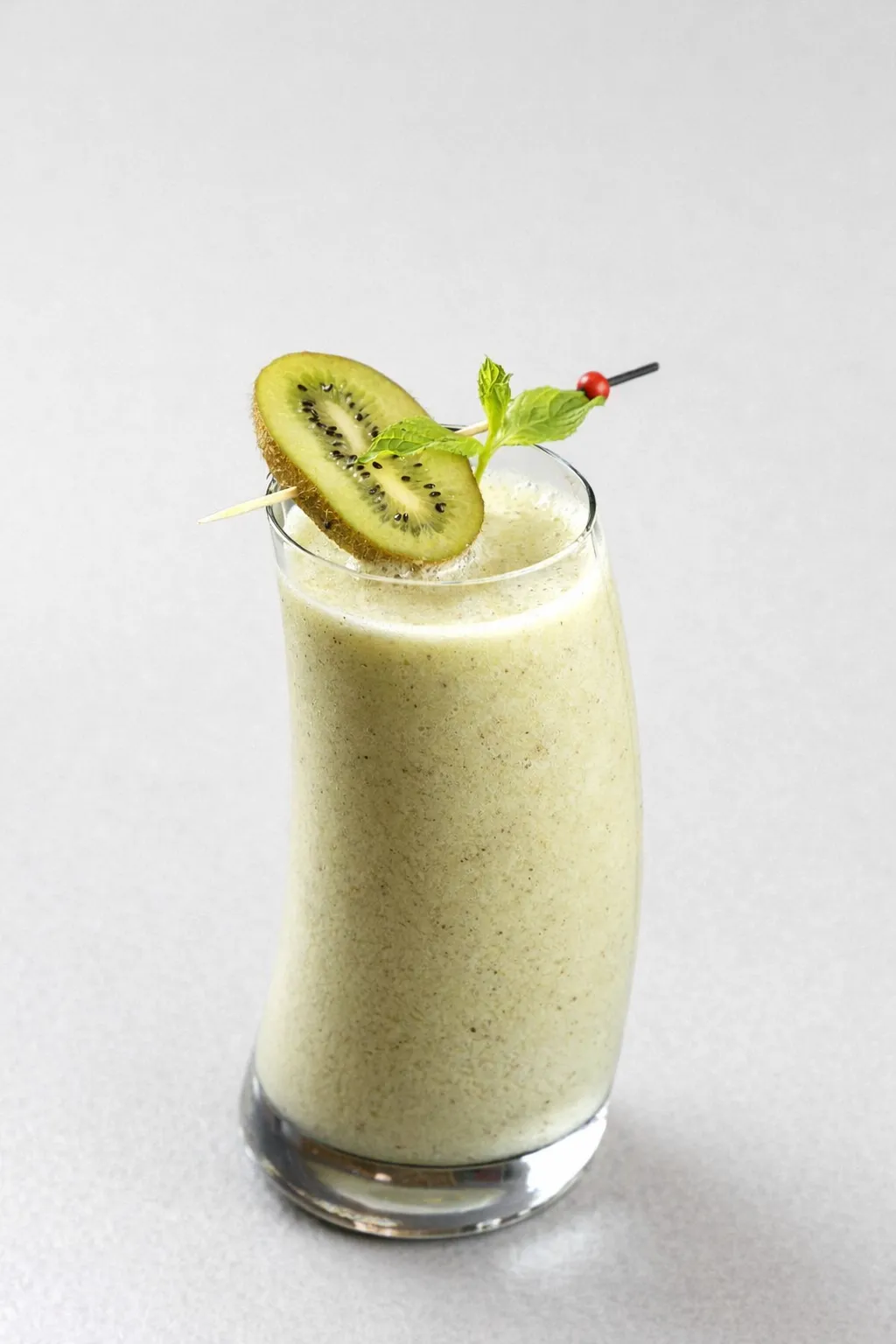 Fresh Kiwi photo