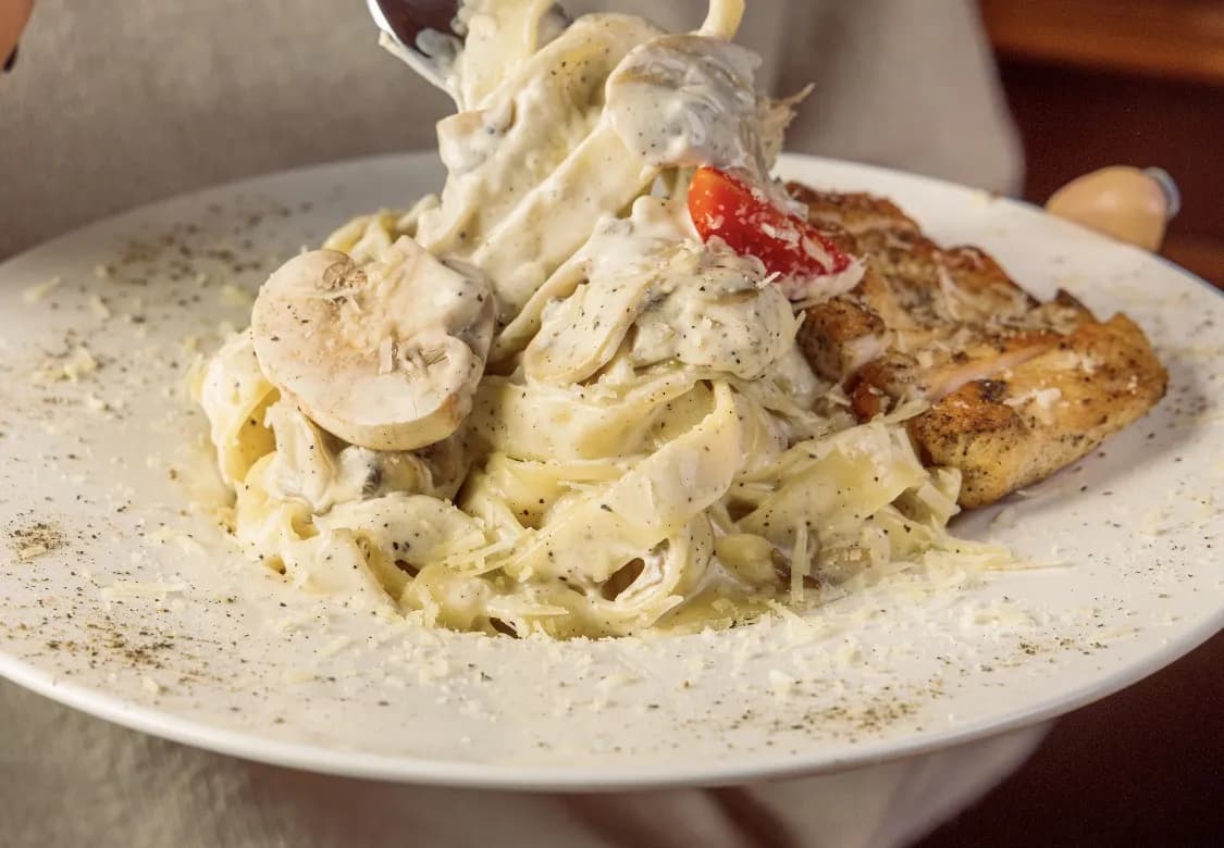 FETTUCCINE ALFREDO photo